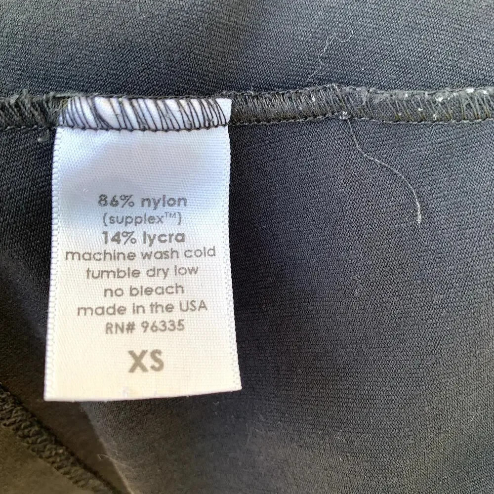 Susana Monaco Kiki Pleated Peplum Blouse Dark Charcoal Gray T Shirt size XS Top - Picture 4 of 5